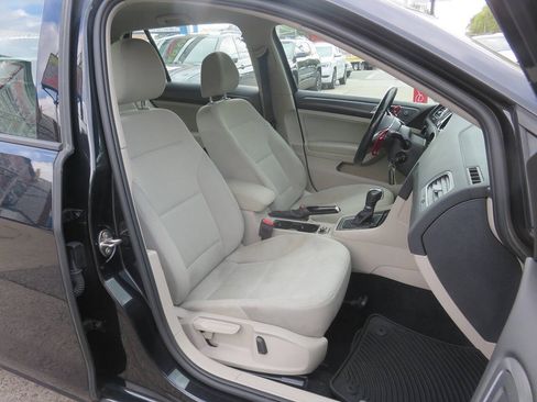 Used 2019 Volkswagen Golf S FWD image 11