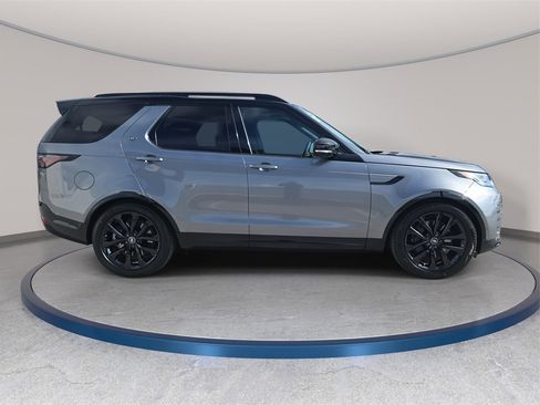 New 2026 Land Rover Discovery Limited Edition image 4