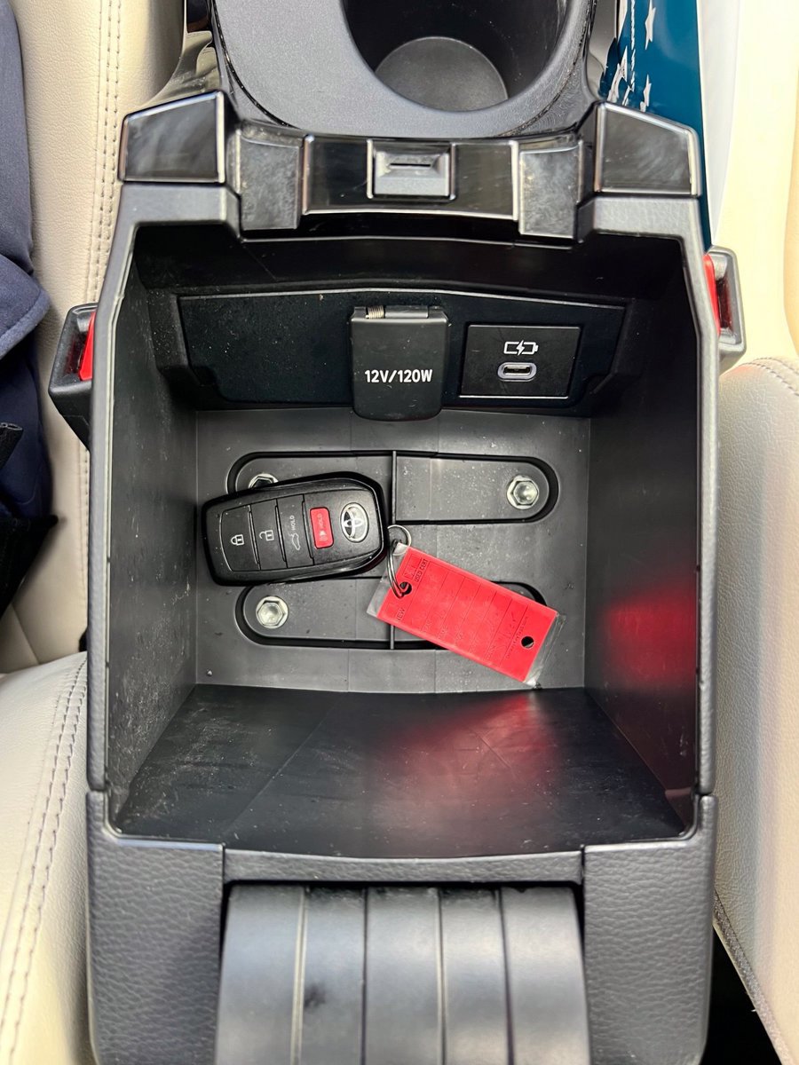 Used 2024 Toyota Corolla XLE FWD image 50