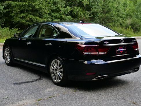 Used 2016 Lexus LS 460 w/ Comfort Package RWD image 7