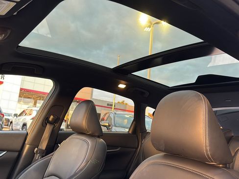 Used 2023 INFINITI QX50 Sport image 27