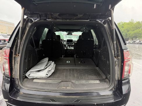 Used 2024 Chevrolet Tahoe RST w/ Luxury Package AWD/4WD image 8