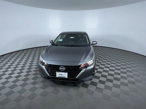 New 2025 Nissan Sentra SV image 3