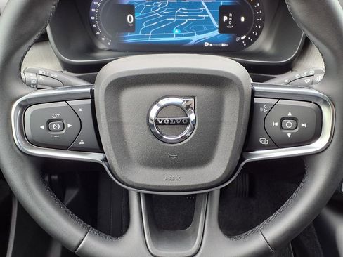New 2026 Volvo XC40 B5 Core w/ Climate Package AWD/4WD image 12