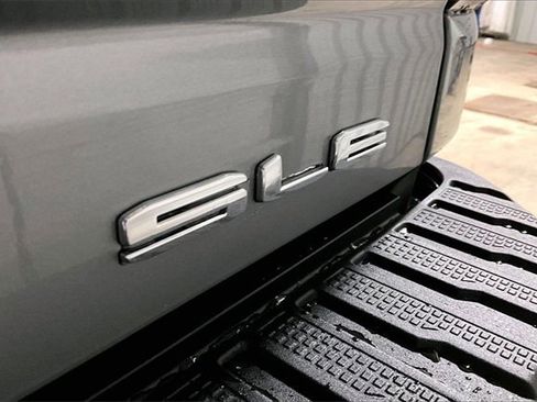 New 2026 GMC Sierra 2500 SLE w/ SLE Value Package; image 6