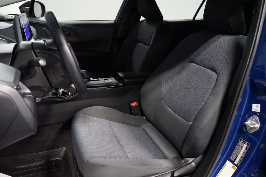 Certified 2024 Toyota Prius LE FWD image 25
