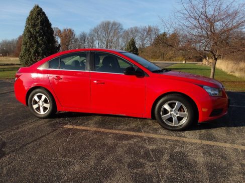 Used 2014 Chevrolet Cruze LT image 1