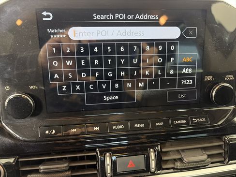 Used 2023 Nissan Pathfinder SL image 24