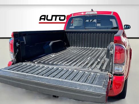 Used 2023 Toyota Tacoma TRD Sport AWD/4WD image 23
