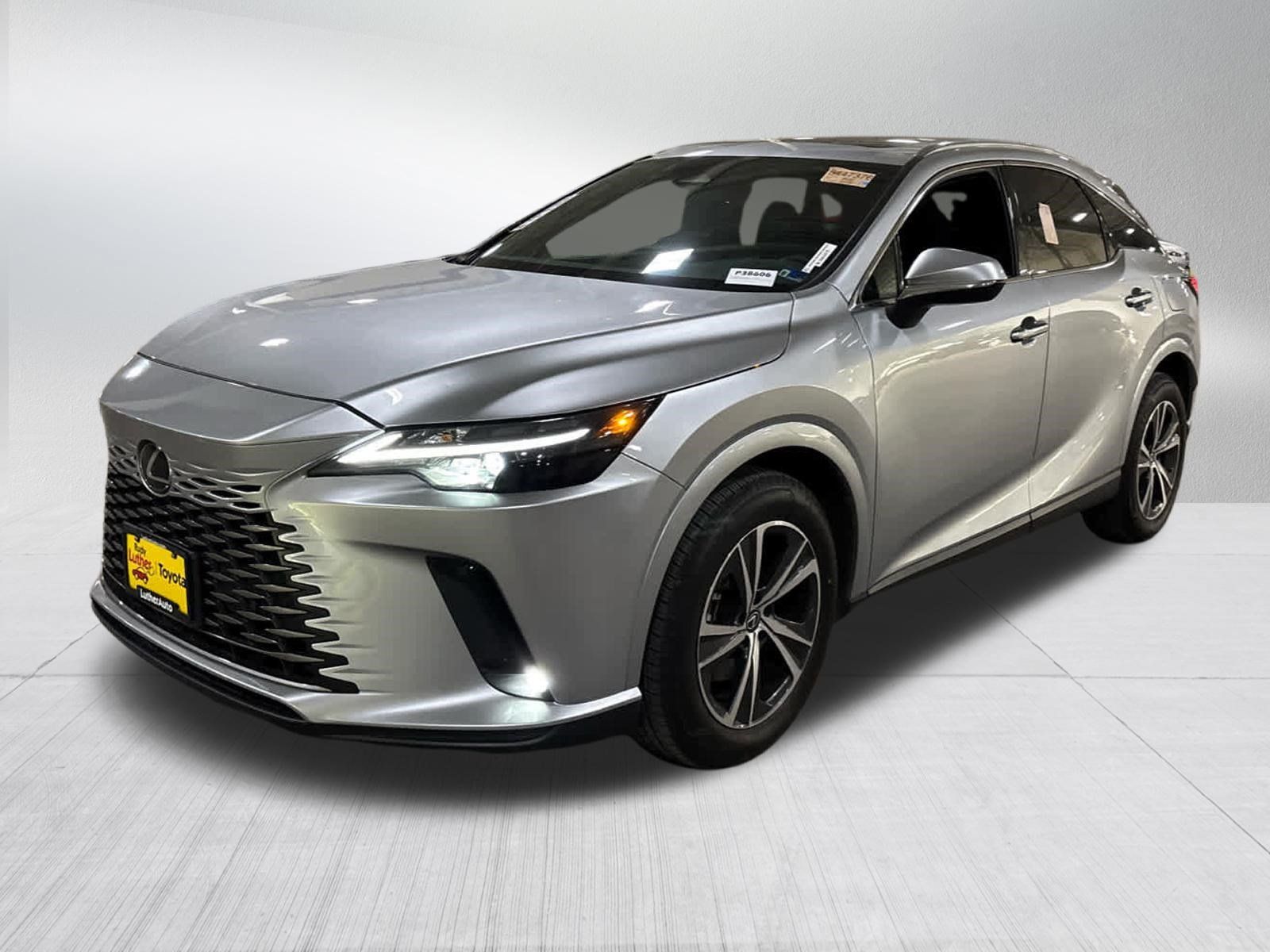 Used 2023 Lexus RX 350 Premium w/ Accessory Package AWD/4WD image 3