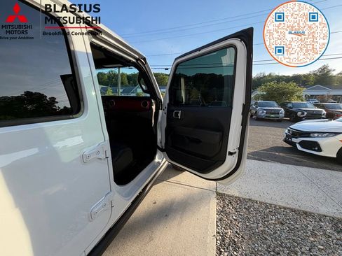 Used 2022 Jeep Gladiator Rubicon w/ Trailer Tow Package AWD/4WD image 31