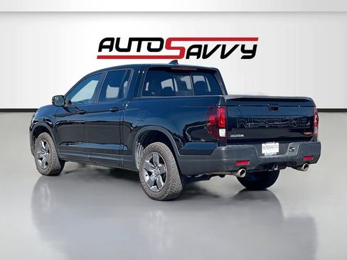 Used 2025 Honda Ridgeline TrailSport image 5