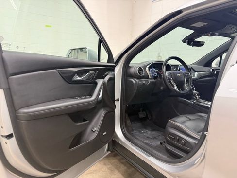 Used 2020 Chevrolet Blazer Premier w/ Driver Confidence II Package AWD/4WD image 32