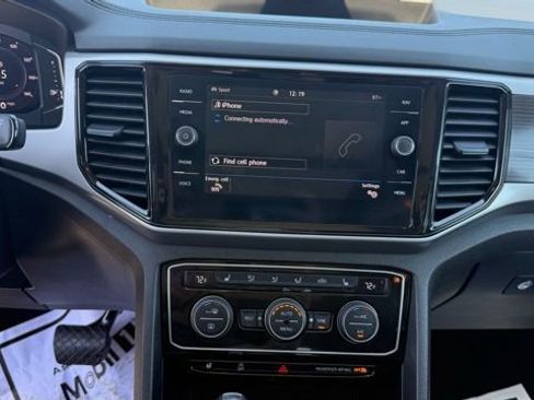 Used 2020 Volkswagen Atlas SEL image 17