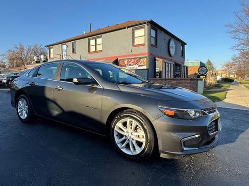 Used 2017 Chevrolet Malibu Hybrid image 14