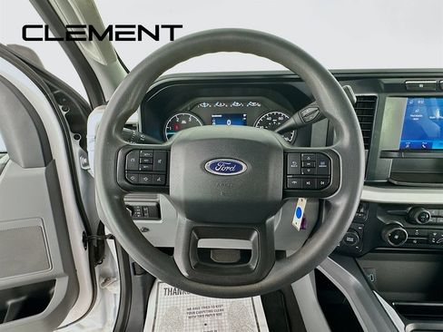 Used 2024 Ford F250 XLT w/ FX4 Off-Road Package AWD/4WD image 14