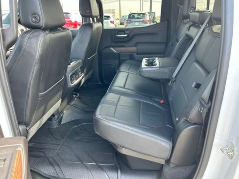 Used 2020 Chevrolet Silverado 1500 High Country w/ Technology Package AWD/4WD image 10