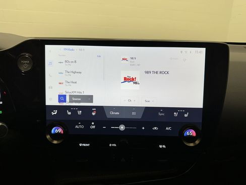 Used 2022 Lexus NX 350h AWD image 23