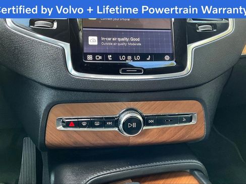 Certified 2025 Volvo XC90 B6 Plus image 41
