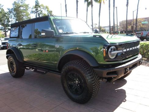 Certified 2023 Ford Bronco Wildtrak image 6