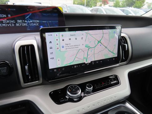 New 2025 Ford Expedition Max Active image 12