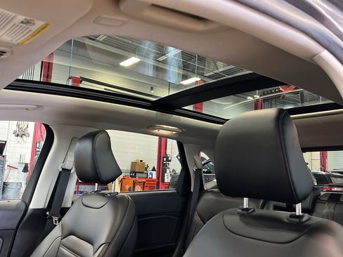 Used 2024 Ford Edge SEL w/ Convenience Package image 19