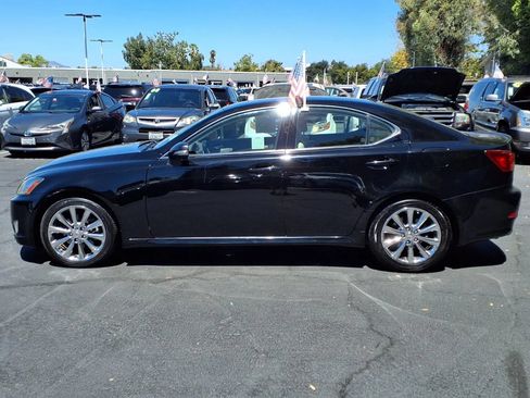 Used 2010 Lexus IS 250 w/ Premium Pkg Value Edition RWD image 4