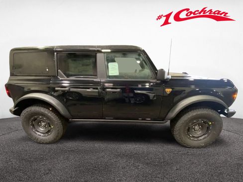 New 2025 Ford Bronco Badlands w/ Sasquatch Package AWD/4WD image 4