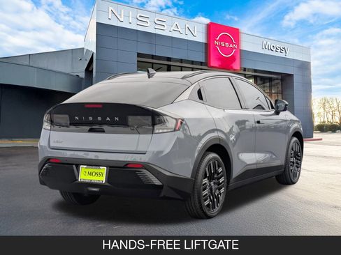 New 2026 Nissan Leaf Platinum+ image 8