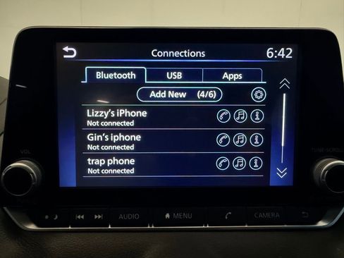 Used 2022 Nissan Sentra SV FWD image 19