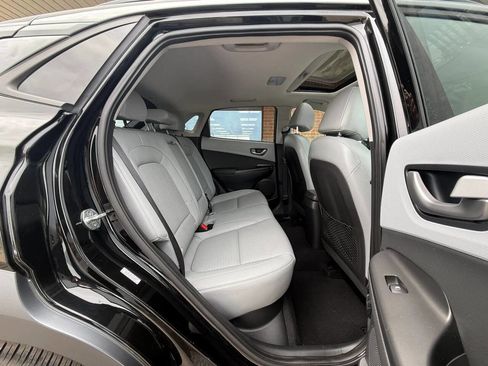 Used 2021 Hyundai Kona Limited w/ Cargo Package image 24