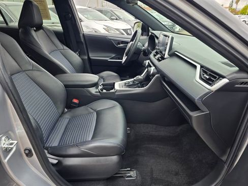 Used 2021 Toyota RAV4 XSE w/ XSE Grade Weather Package AWD/4WD image 10