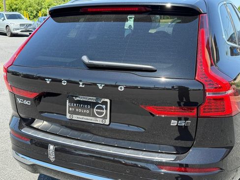 Certified 2023 Volvo XC60 B5 Ultimate w/ Climate Package AWD/4WD image 11