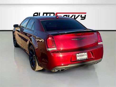 Used 2021 Chrysler 300 Touring w/ Sport Appearance Package image 5