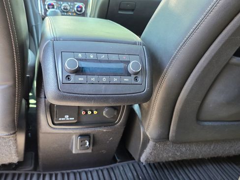 Used 2016 Buick Enclave Premium w/ Experience Buick Package FWD image 19