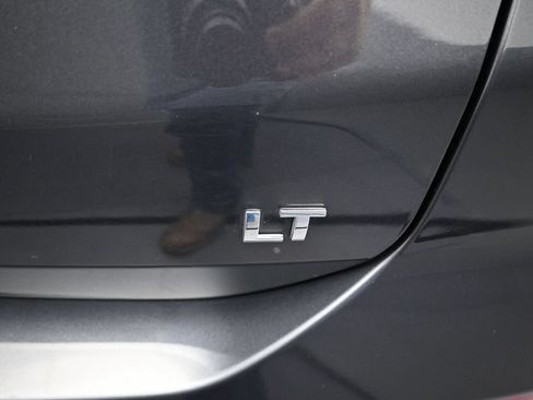 Used 2023 Chevrolet Equinox LT FWD image 10