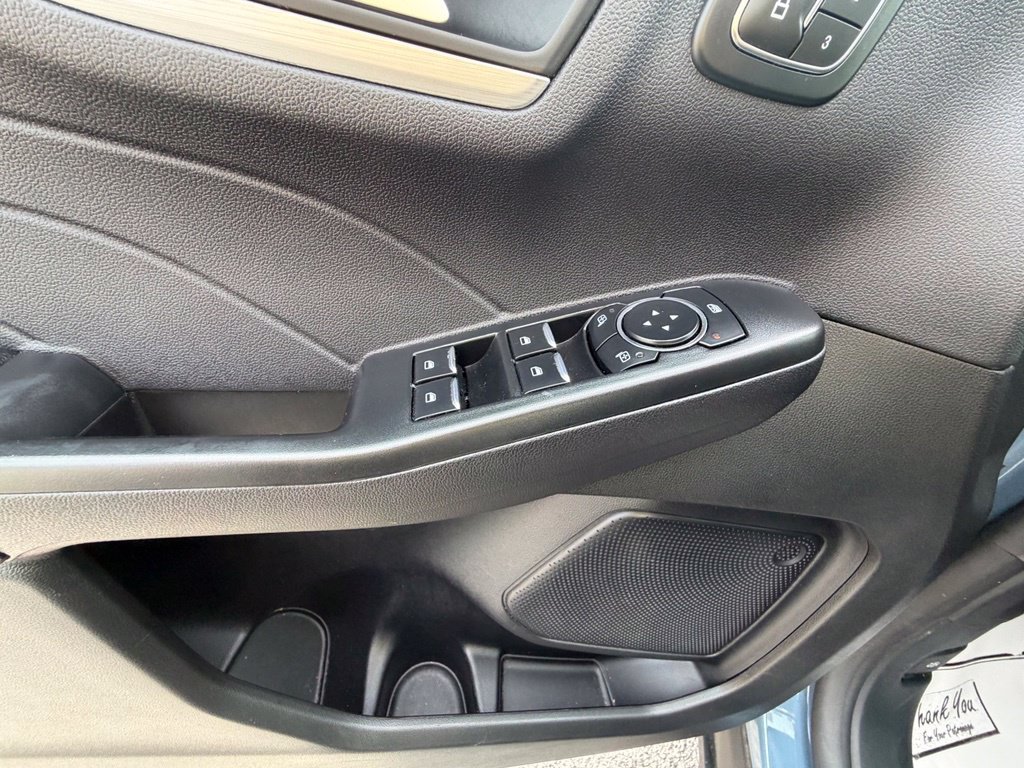 Certified 2025 Ford Escape Platinum AWD/4WD image 21