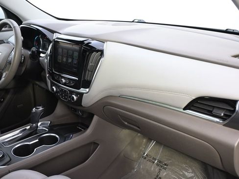 Used 2018 Chevrolet Traverse Premier w/ LPO, Floor Liner Package AWD/4WD image 15