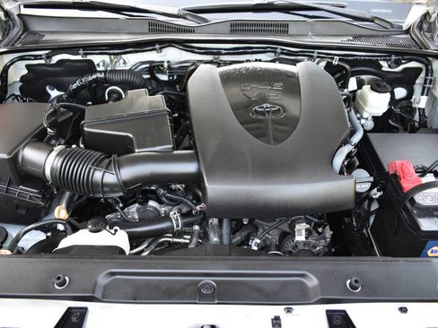 Used 2021 Toyota Tacoma TRD Sport image 43