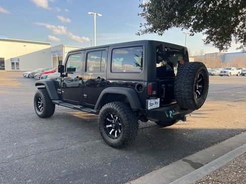 Used 2018 Jeep Wrangler Unlimited Sport S image 5