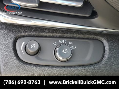 New 2026 Buick Envista Sport Touring FWD image 21