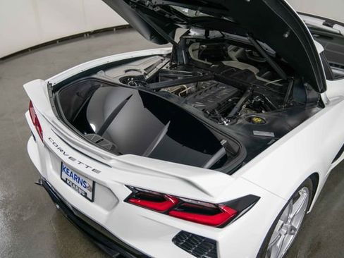 Used 2021 Chevrolet Corvette Stingray Premium Cpe w/ Z51 Performance Package RWD image 26