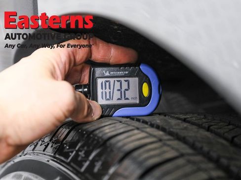 Used 2024 Ford Edge SEL image 27