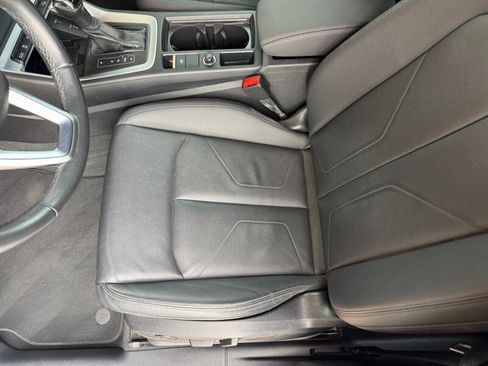 Used 2021 Audi Q3 2.0T Premium Plus w/ Premium Plus Package image 39