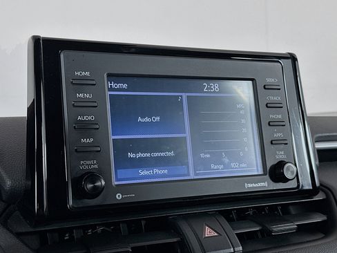 Used 2021 Toyota RAV4 LE image 21