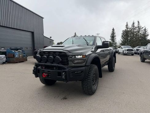 New 2026 RAM 2500 Tradesman AWD/4WD image 4
