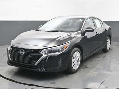 New 2025 Nissan Sentra S image 3