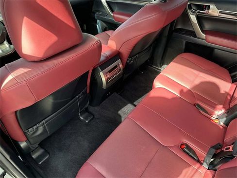 Used 2020 Lexus GX 460 Premium image 14