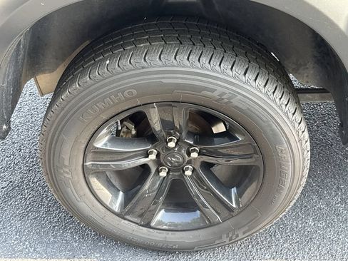 Used 2024 RAM 1500 Warlock AWD/4WD image 17