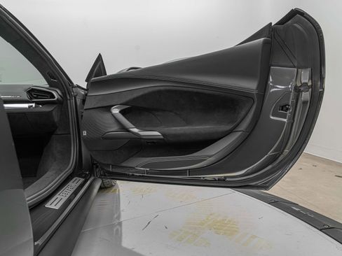 Certified 2025 Ferrari 296 GTS image 18